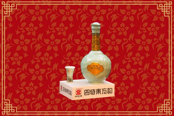 临潭县回收四特酒